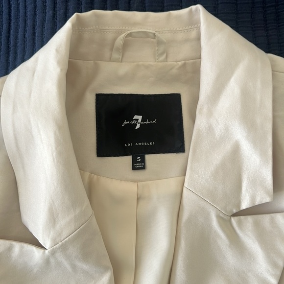 7 for all mankind women’s small cropped eggshell jacket - Picture 3 of 3